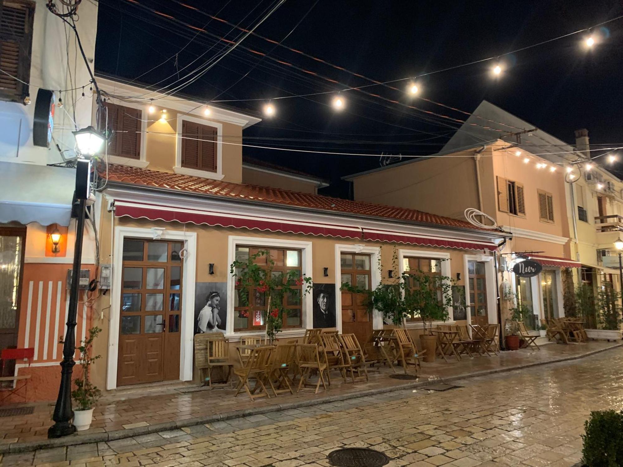 City Nest Shkodër Exterior foto